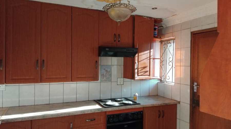 4 Bedroom Property for Sale in Geelhoutpark North West